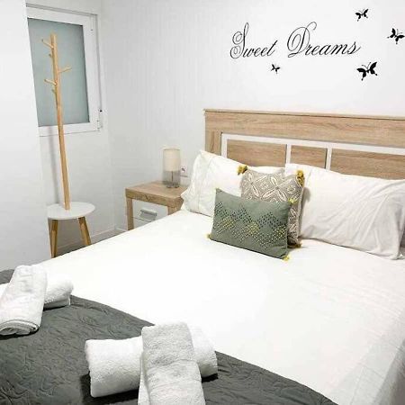 Apartment In Alicante Downtown/El Postiguet Beach Bagian luar foto