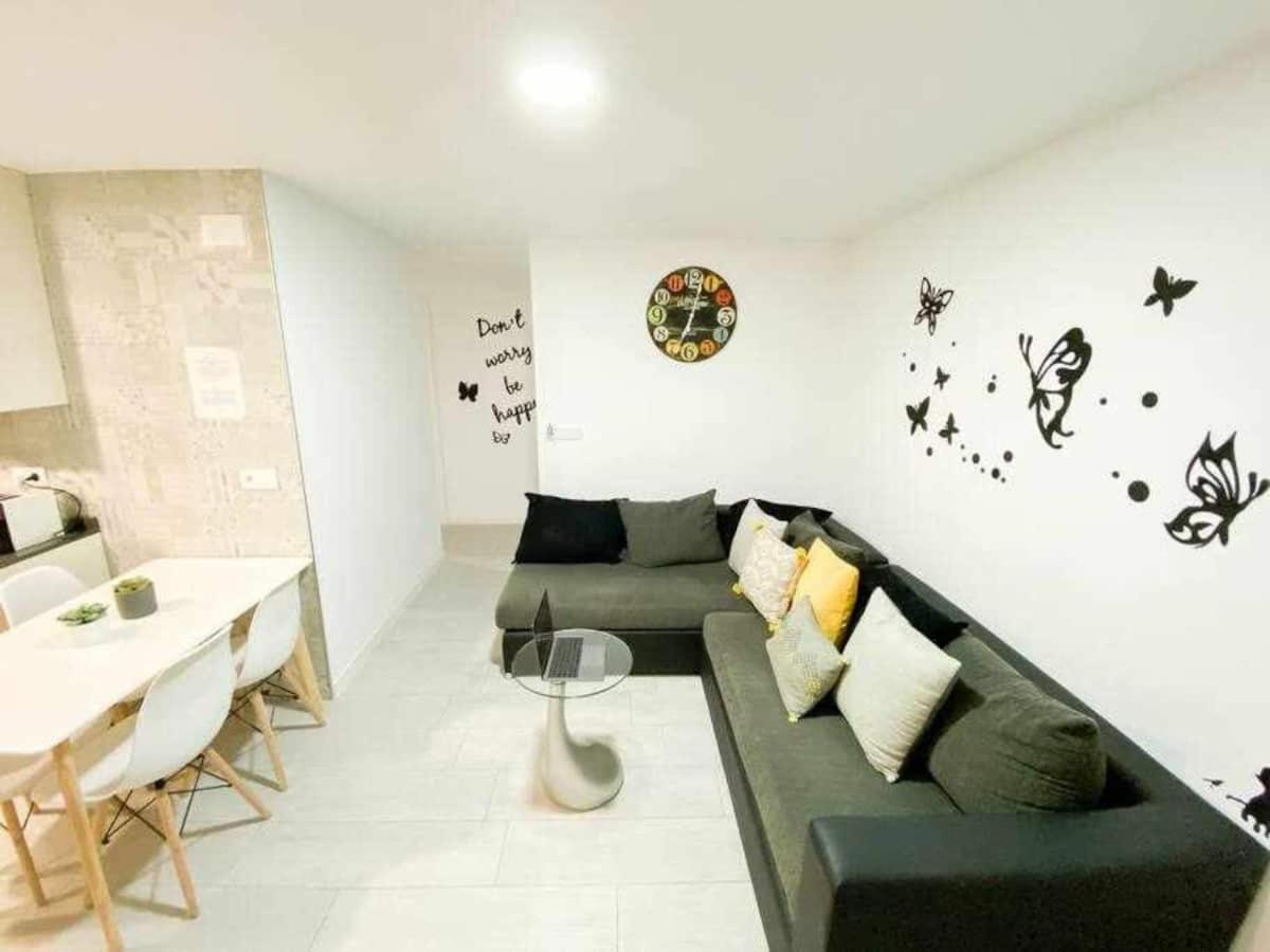 Apartment In Alicante Downtown/El Postiguet Beach Bagian luar foto
