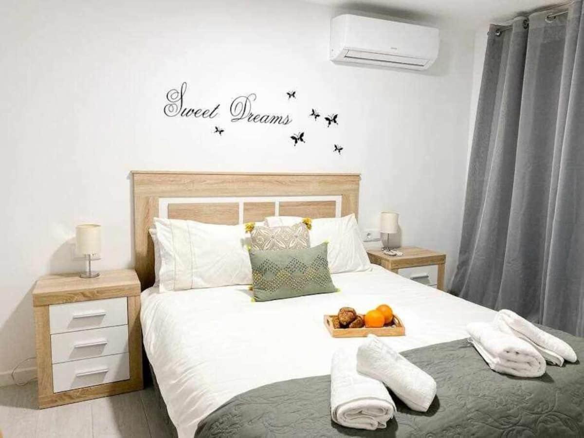 Apartment In Alicante Downtown/El Postiguet Beach Bagian luar foto