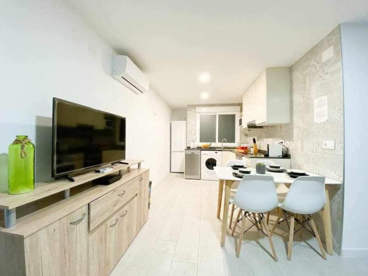 Apartment In Alicante Downtown/El Postiguet Beach Bagian luar foto